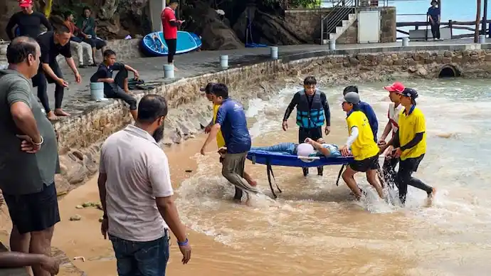 15 Indians Die in Vietnam Boat Capsize on Lava Mobiles Trip