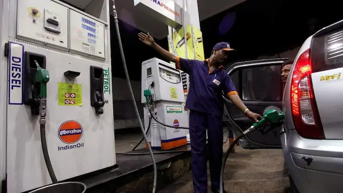 E20 Fuel May Damage Rubber Parts in Older Vehicles, Unpublished ARAI Report Finds