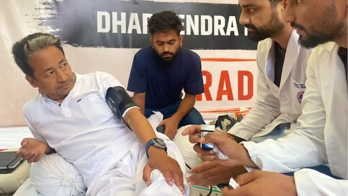 Sonam Wangchuk's Health Deteriorates on 11th Day of Hunger Strike Against NEET Irregularities