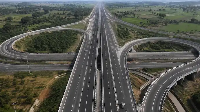 Centre approves Rs 60,000 crore UP road projects for north-south links