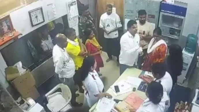 Maharashtra Politician Arrested for Assaulting Doctors at Municipal Hospital